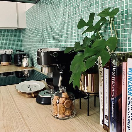 Green Balcony & King Size Bed Prague Extérieur photo